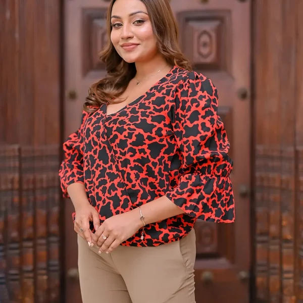 Cross Over Waist Elastrian Blouse